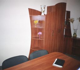 Офисный стол Яблоня и шкаф от Green мебель