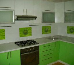 Кухня Белая с зеленым от Green мебель