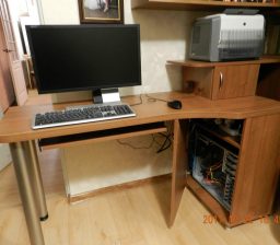 Компьютерный стол Орех лесной от Green мебель