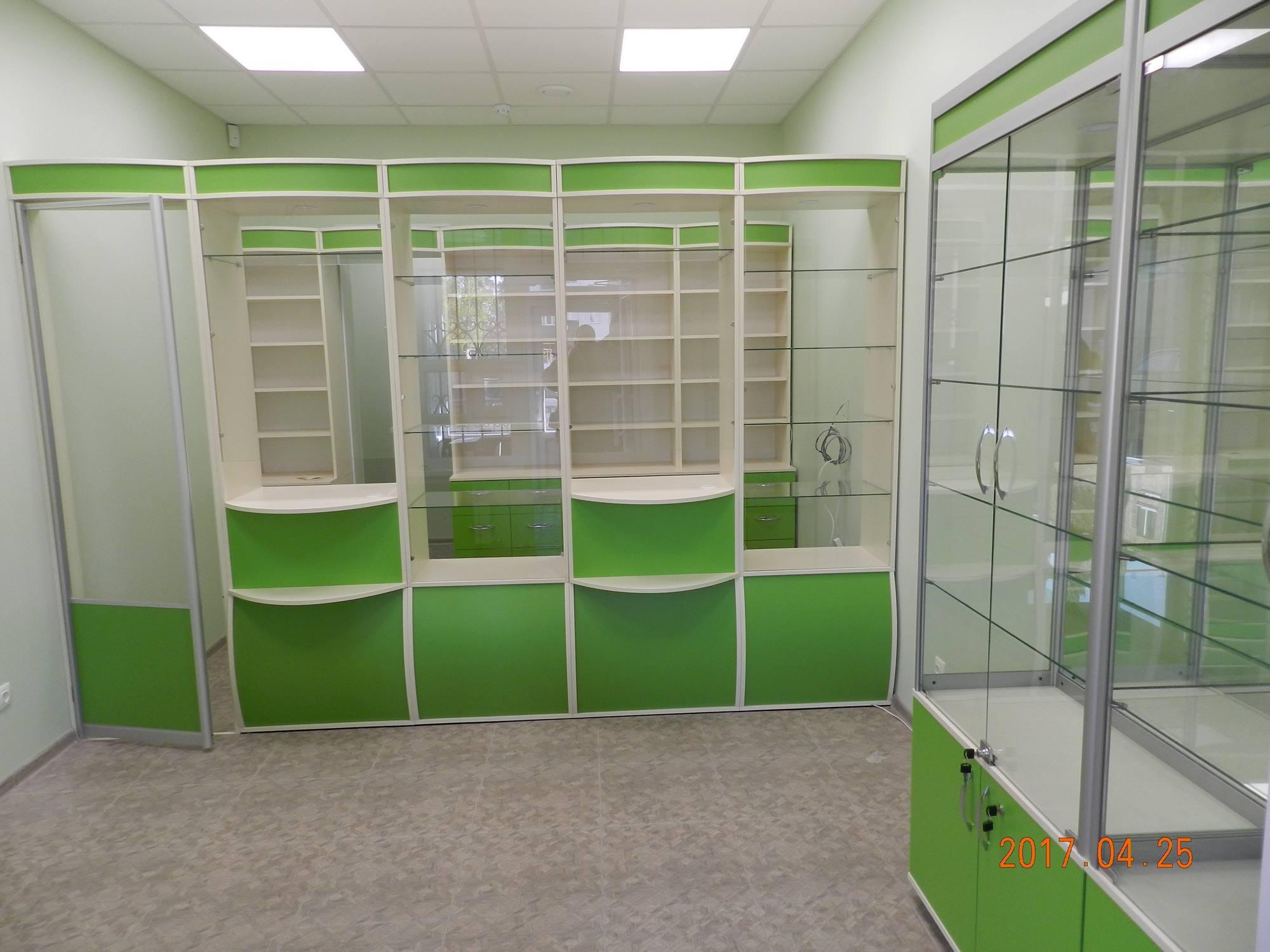Зелёная мебель для аптеки