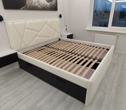 Кровать с мягкой оббивкой от Green мебель