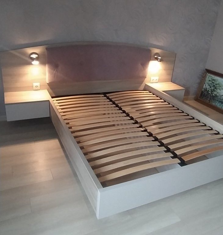 Ліжко з м’яким узголів’ям В’яз от Green мебель