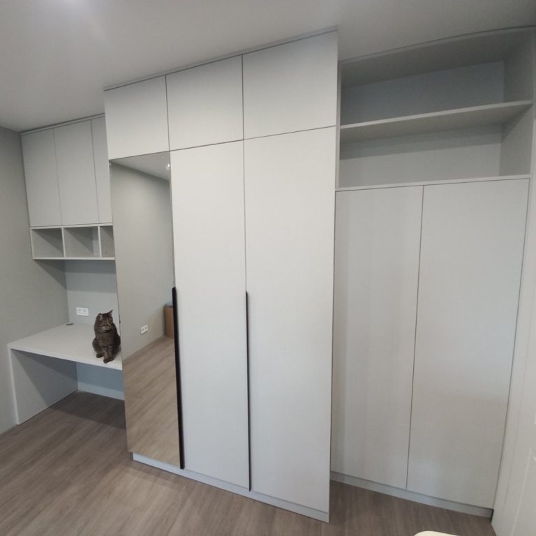 Стінка зі столом у спальні від Green Mebel, Київ